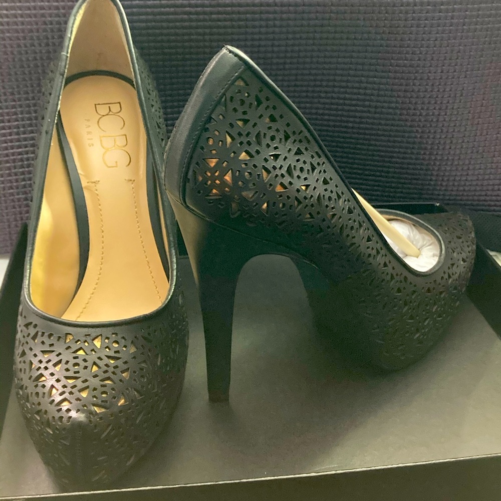 BCBG Padgett Heels Black/Bronze color